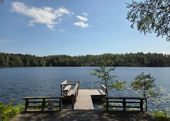 Dağ evi Cozy By The Gennarby